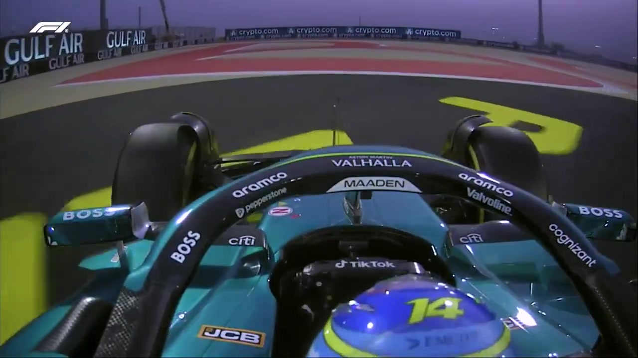 离谱?F1巴林大奖赛二练,阿隆索的方向盘突然脱落